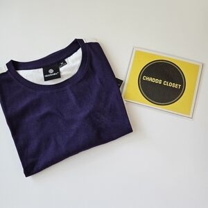 BRAND NEW AKADEMIKS T-SHIRT